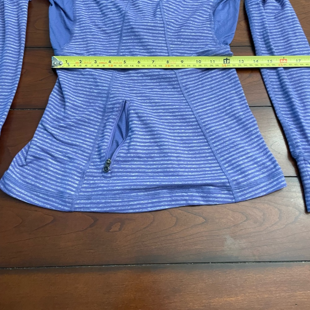 Lululemon‎ Run Your Heart Out Pullover - Picture 8 of 10